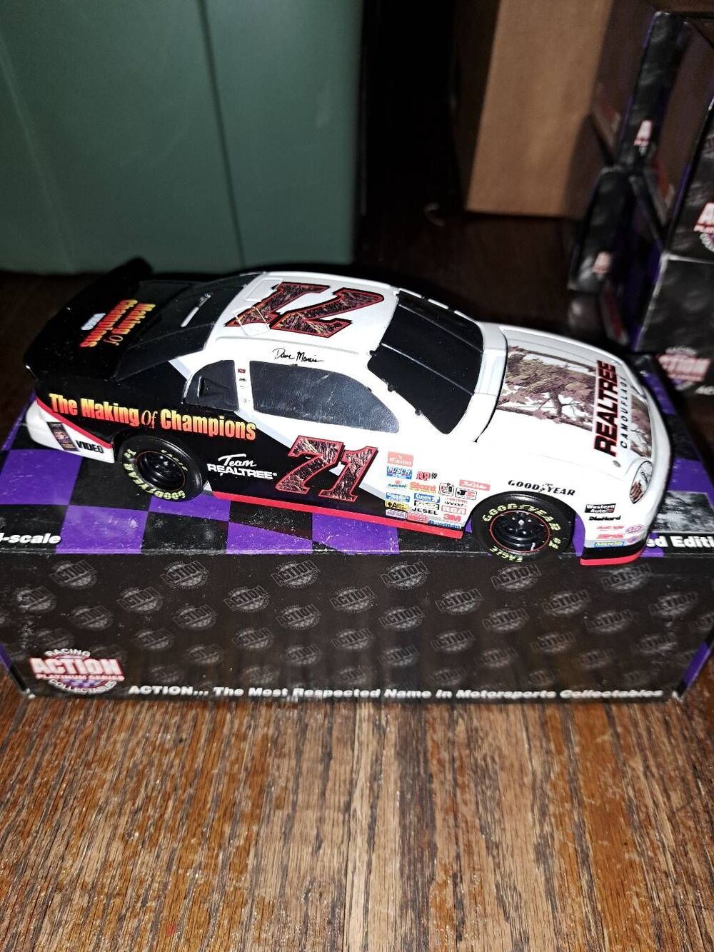 Vintage 96 Action Platinum Collectibles Dave Marcis Die Cast Nascar Race Car